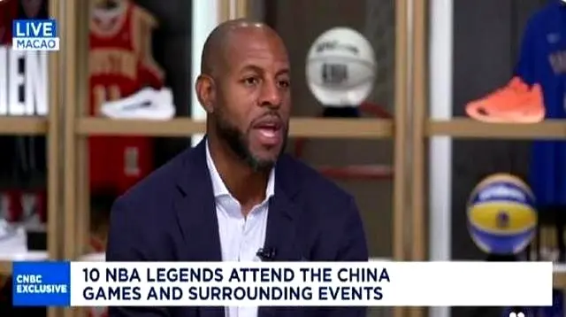 不搭理肖华, 仿佛在探索 不搭理肖华, 仿佛在探索